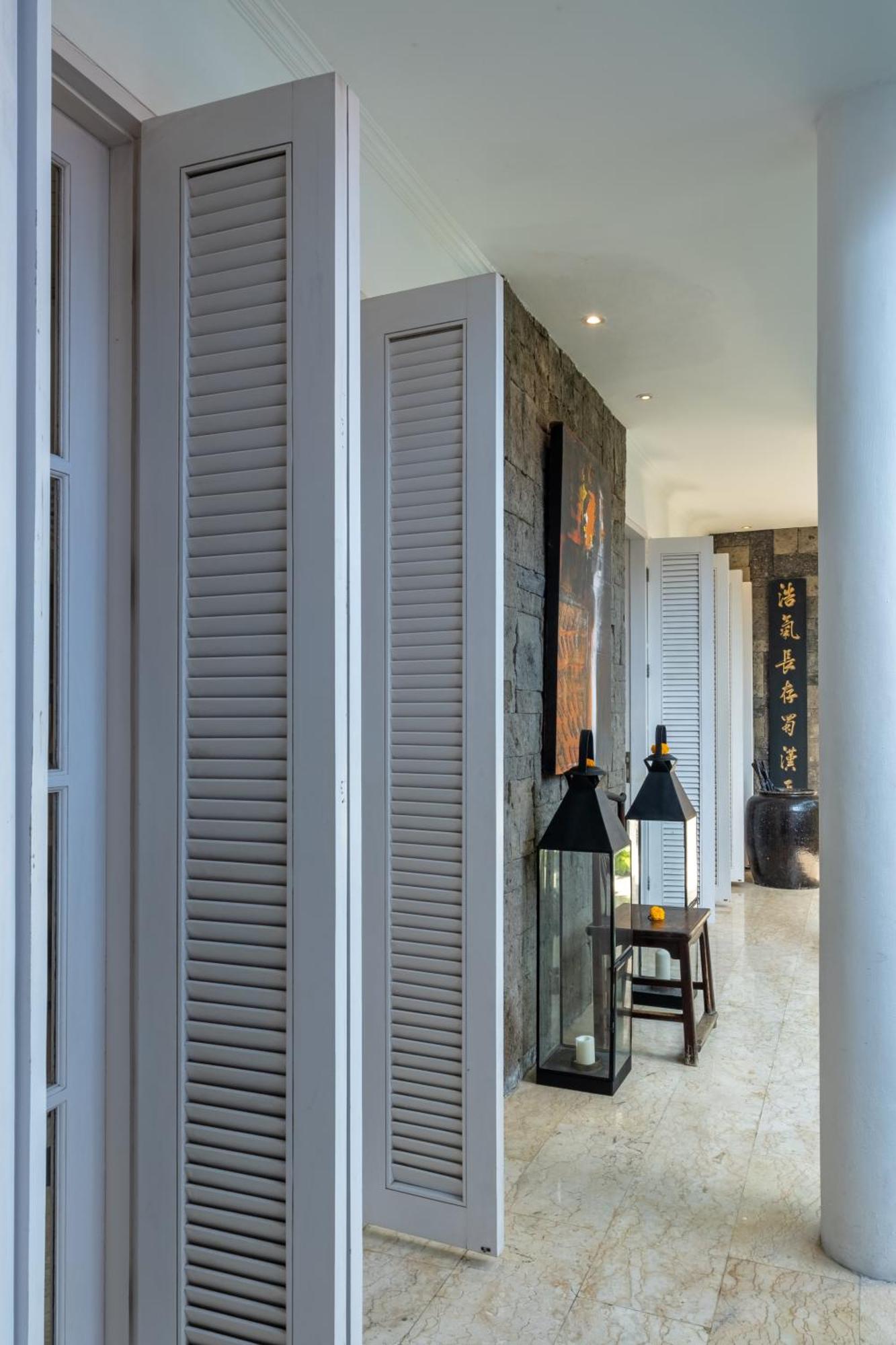 Mosan House - Unique Art-Filled Gem In Perfect Location A Short Walk From The Beach Or Seminyak Square Including Ac Office For Remote Working Exterior foto