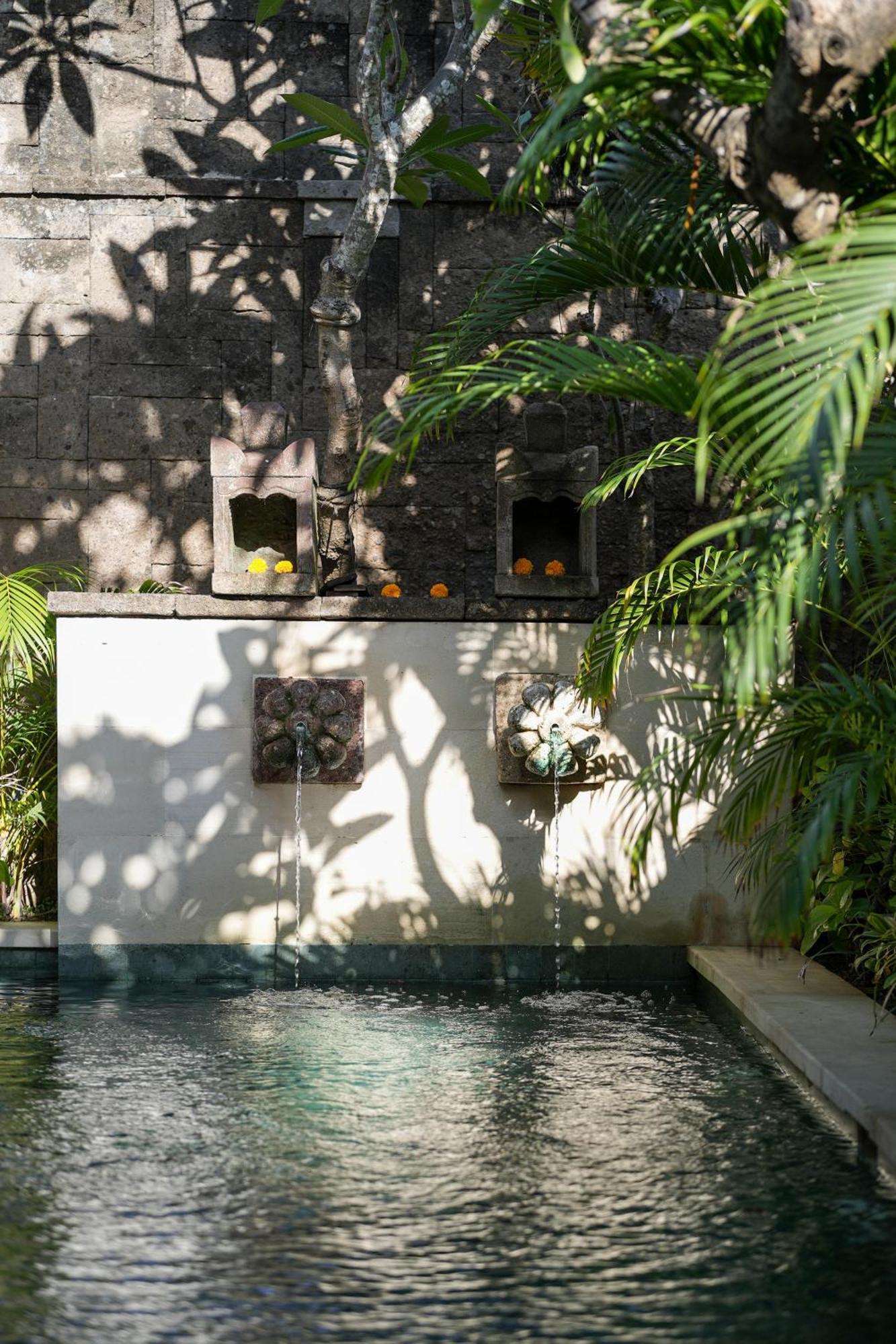 Mosan House - Unique Art-Filled Gem In Perfect Location A Short Walk From The Beach Or Seminyak Square Including Ac Office For Remote Working Exterior foto